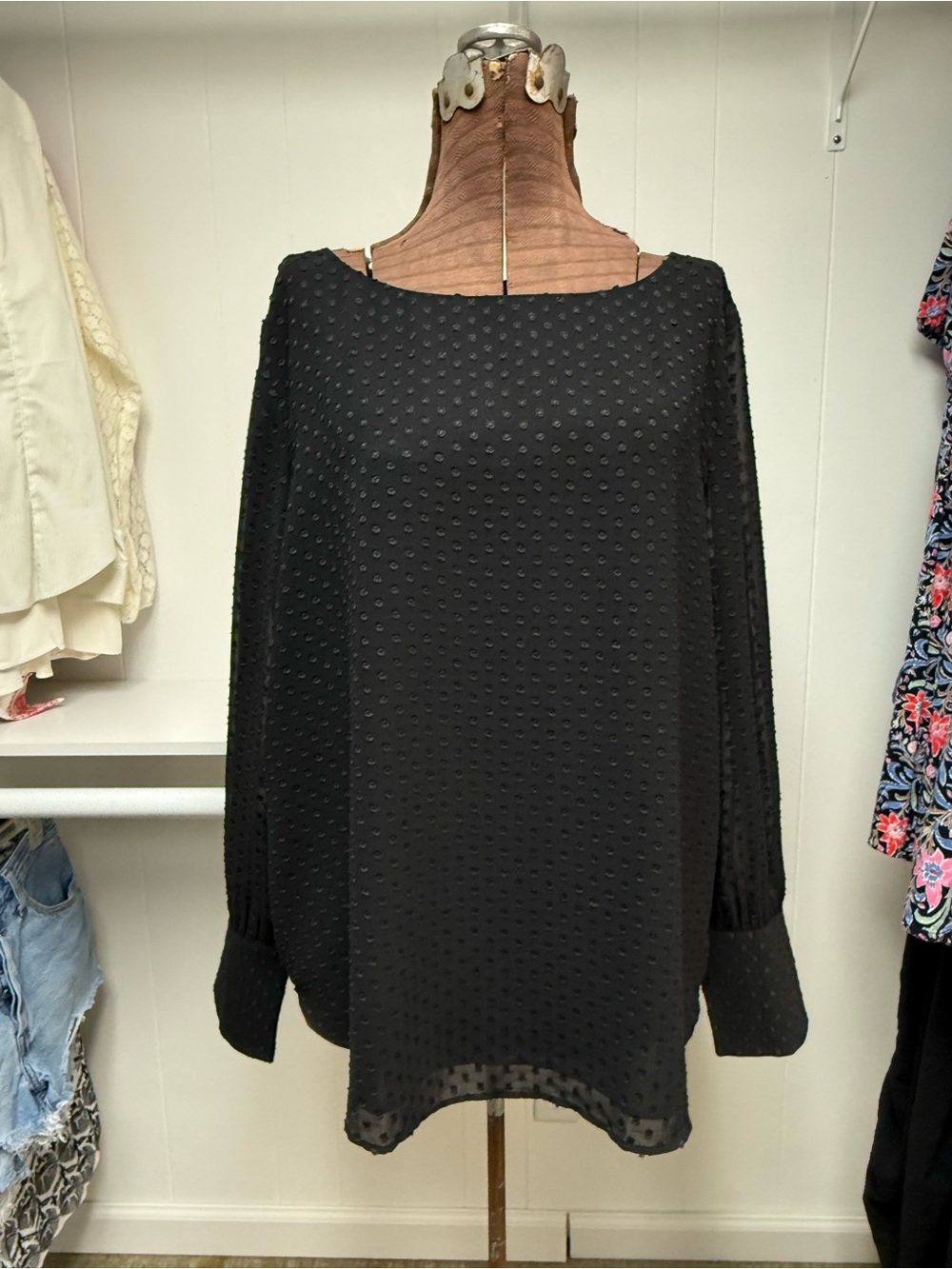 Ann Taylor Black Textured Swiss Dot Long Sleeve Blouse Top Size XL